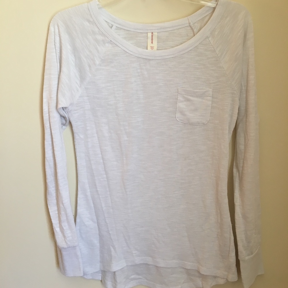 White long sleeve tee